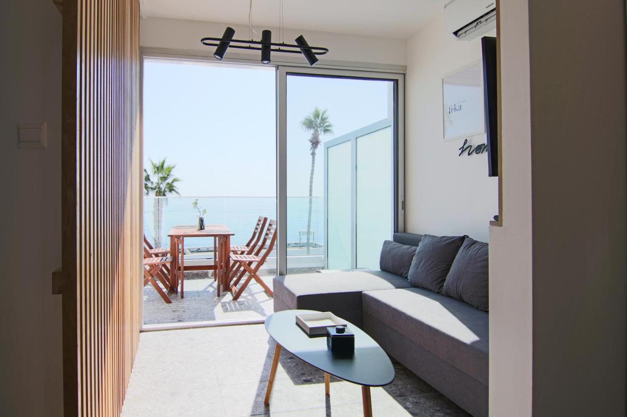 Phaedrus Living Seaview Modern Flat Lighthouse 52 Apartment Paphos Bagian luar foto