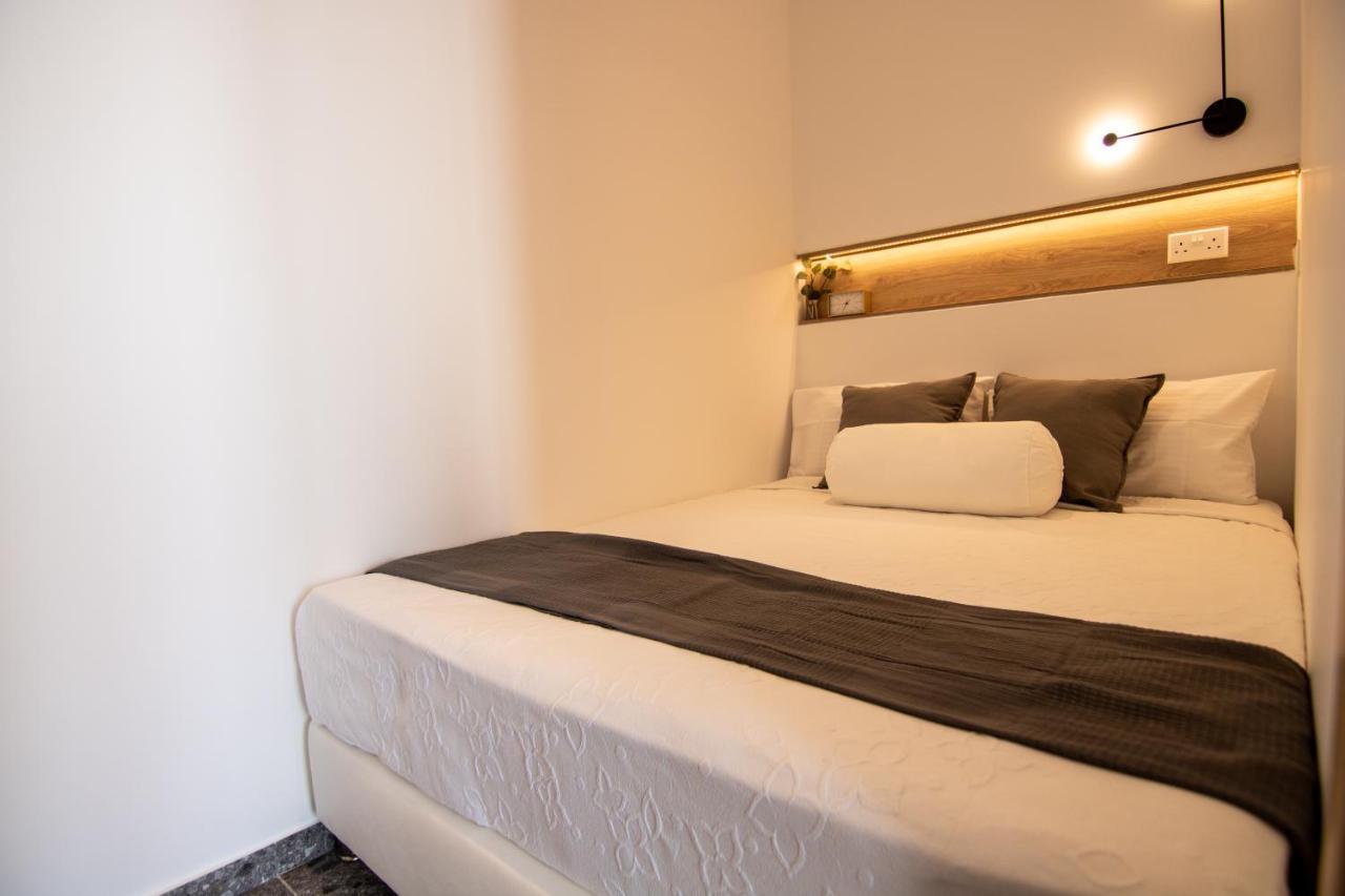 Phaedrus Living Seaview Modern Flat Lighthouse 52 Apartment Paphos Bagian luar foto